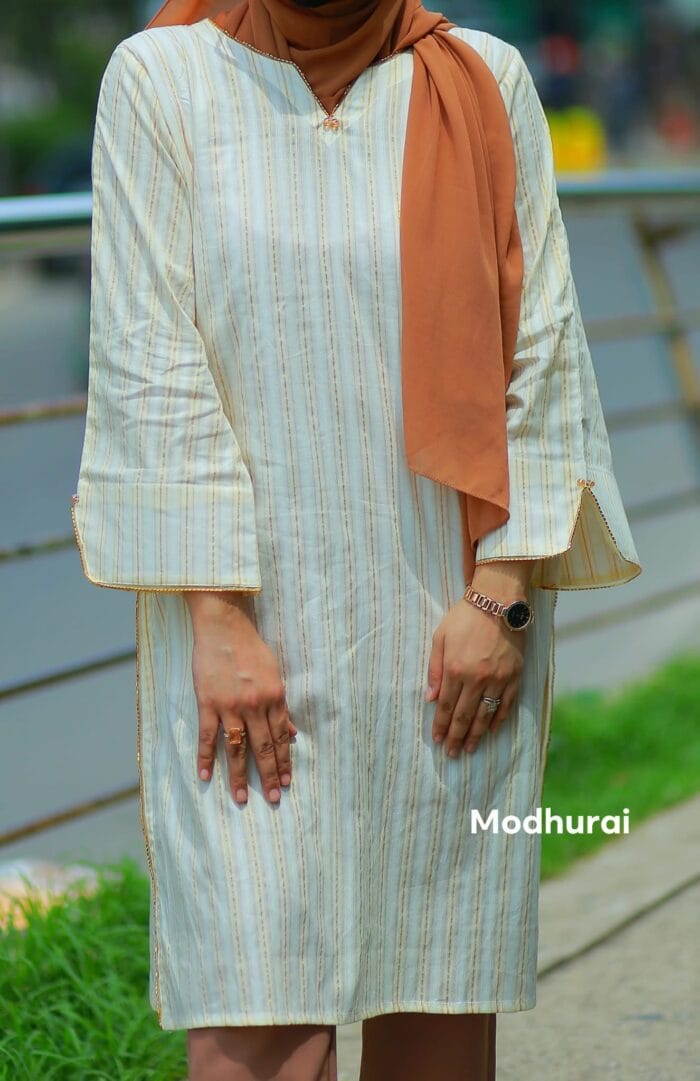 Naz White-Exclusive Designed By Modhurai - Image 8